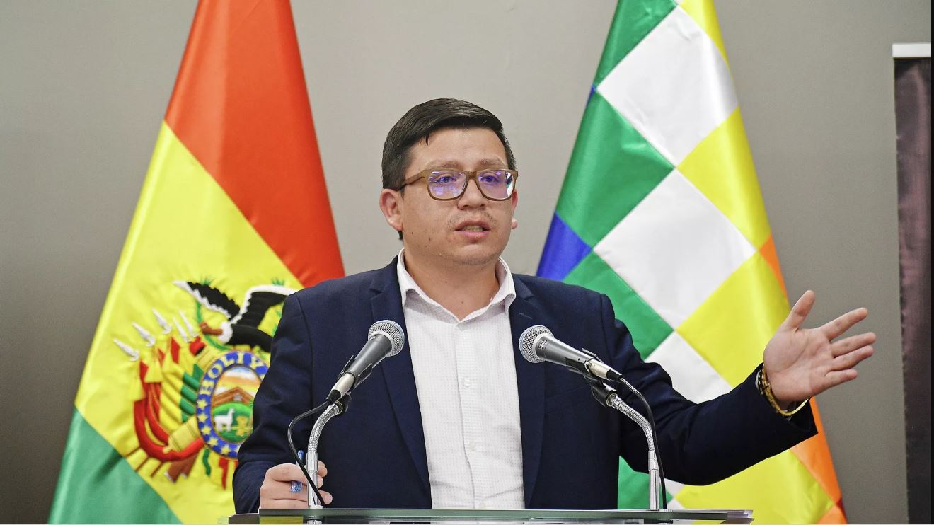Ministro boliviano Sergio Cusicanqui: «Demostramos vocación democrática para solucionar el conflicto por el censo»