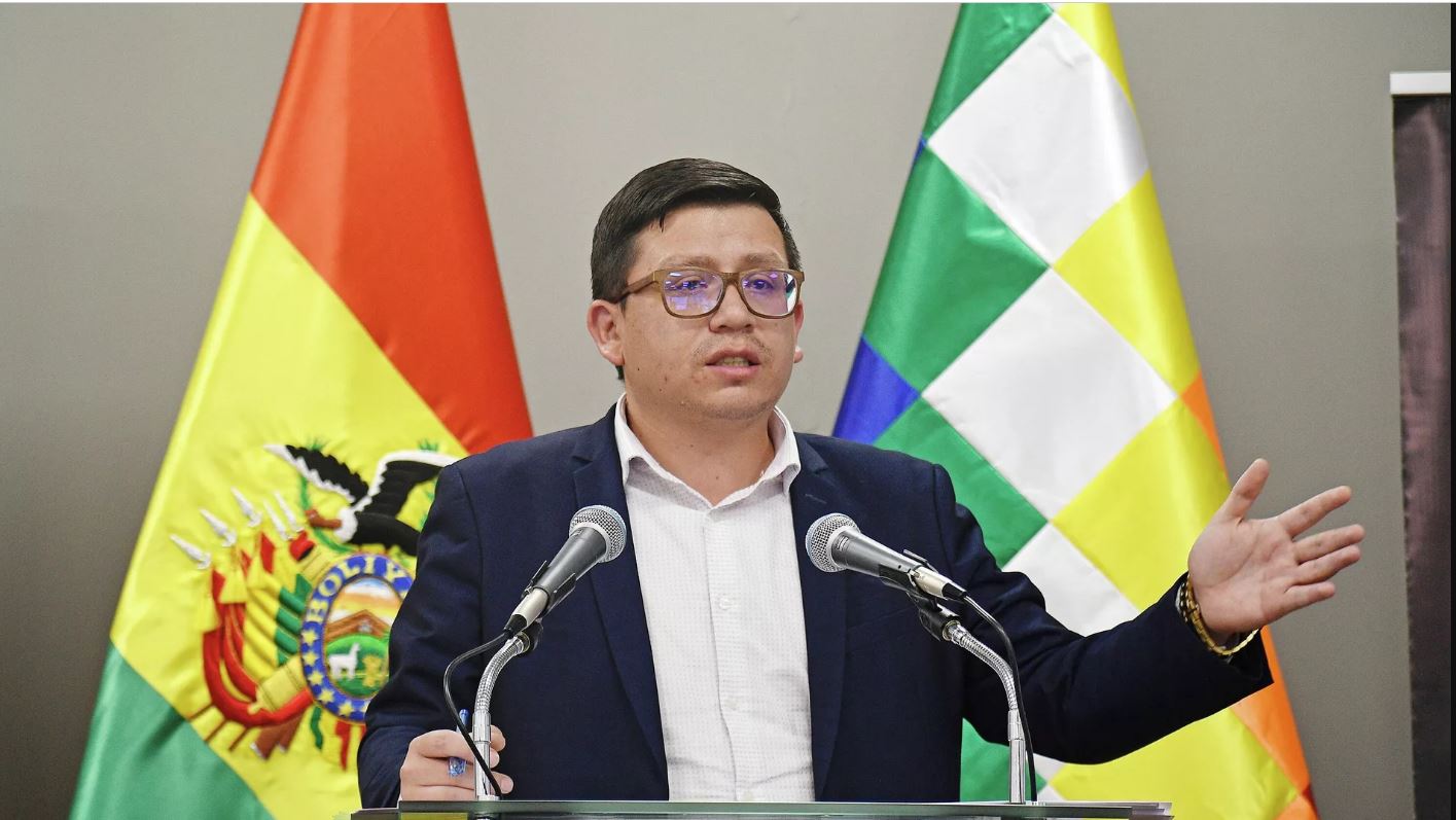 Ministro boliviano Sergio Cusicanqui: «Demostramos vocación democrática para solucionar el conflicto por el censo»