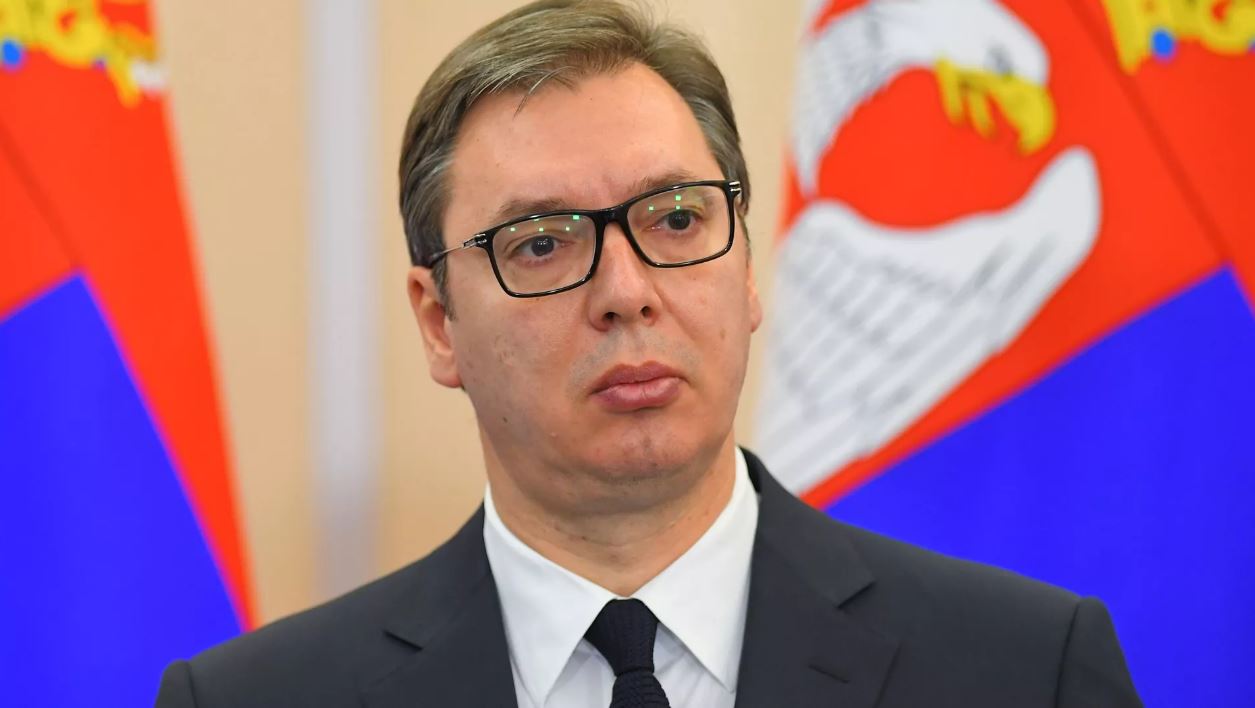 Presidente de Serbia, Alexandar Vucic: Belgrado teme que la crisis de las matrículas desate «un infierno» en el norte de Kosovo