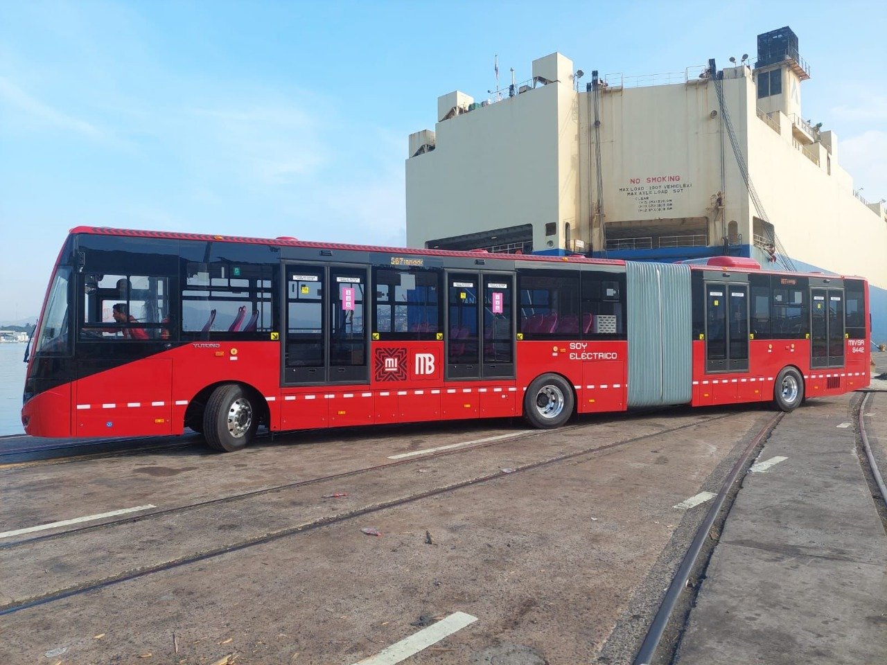 Llegan a México los primeros 25 autobuses eléctricos para reforzar la movilidad