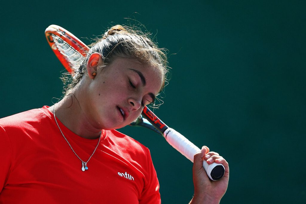 Chilena Bárbara Gatica fue expulsada del tenis: aceptó soborno a cambio de perder un partido