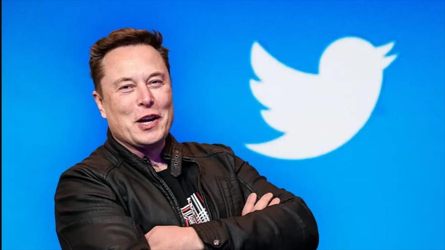 Musk justifica sus recortes de gastos: Twitter estaba como un avión a punto de estrellarse