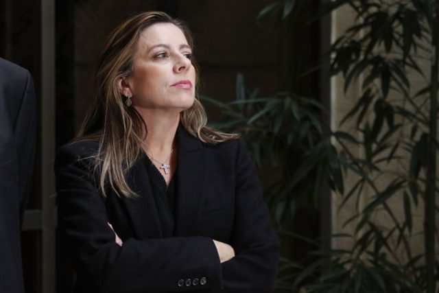 Justicia anuló multa a exconvencional Teresa Marinovic por el uso incorrecto de la mascarilla