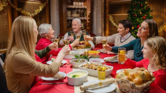 Españoles tendrán la cena de Navidad más cara en lo que va de siglo