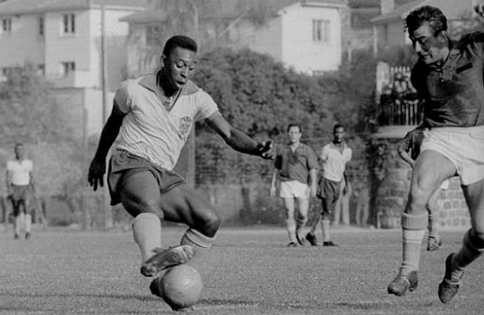 Historias de fútbol: La increíble hazaña de Santiago Wanderers que empató al Brasil de Pelé