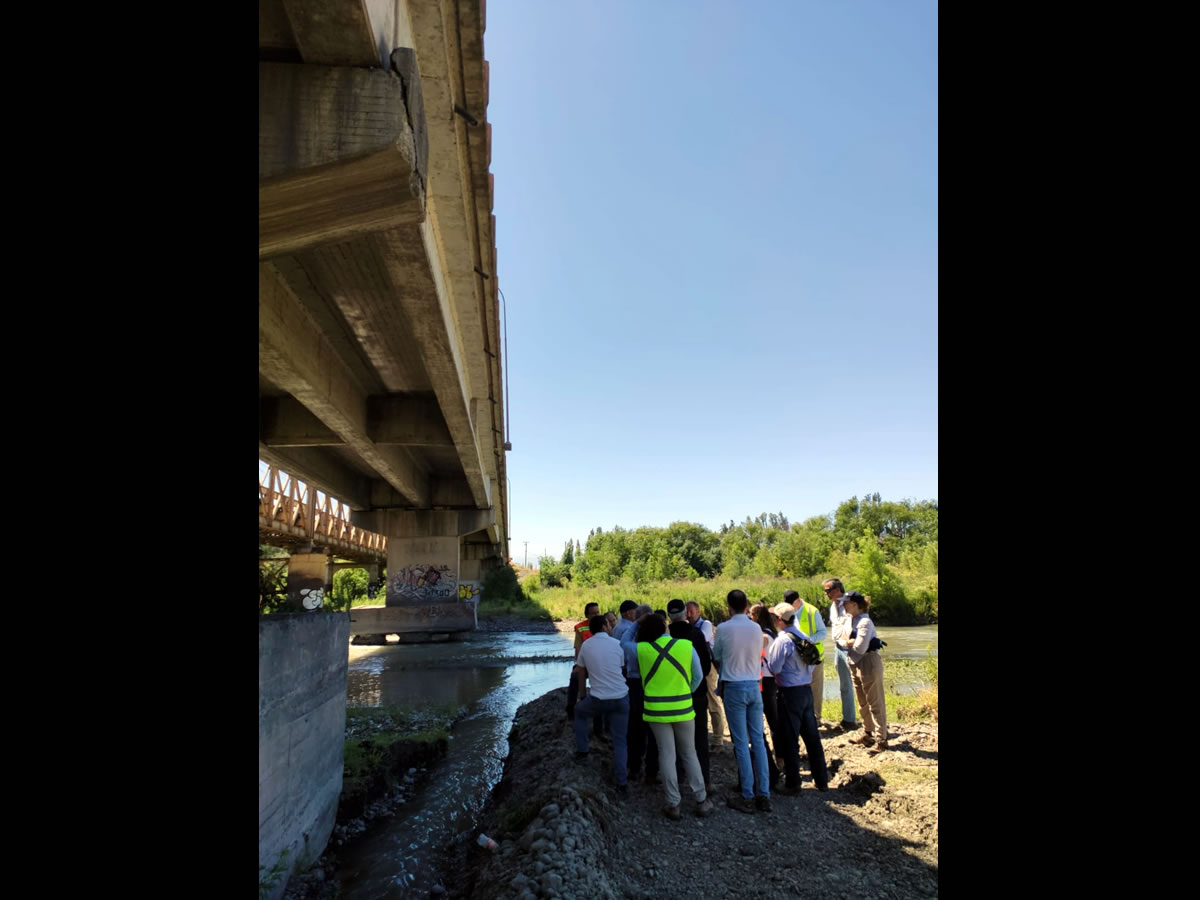 Alerta en Ruta de la Fruta: Puente descuidado por concesionaria Sacyr se encuentra en riesgo de colapso