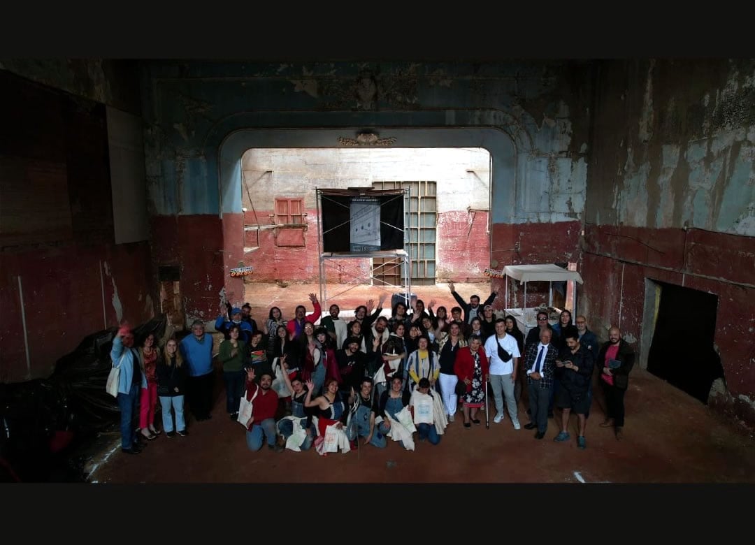 Histórico: Realizan primera función con público en 50 años en el mítico Teatro Odeón de Playa Ancha