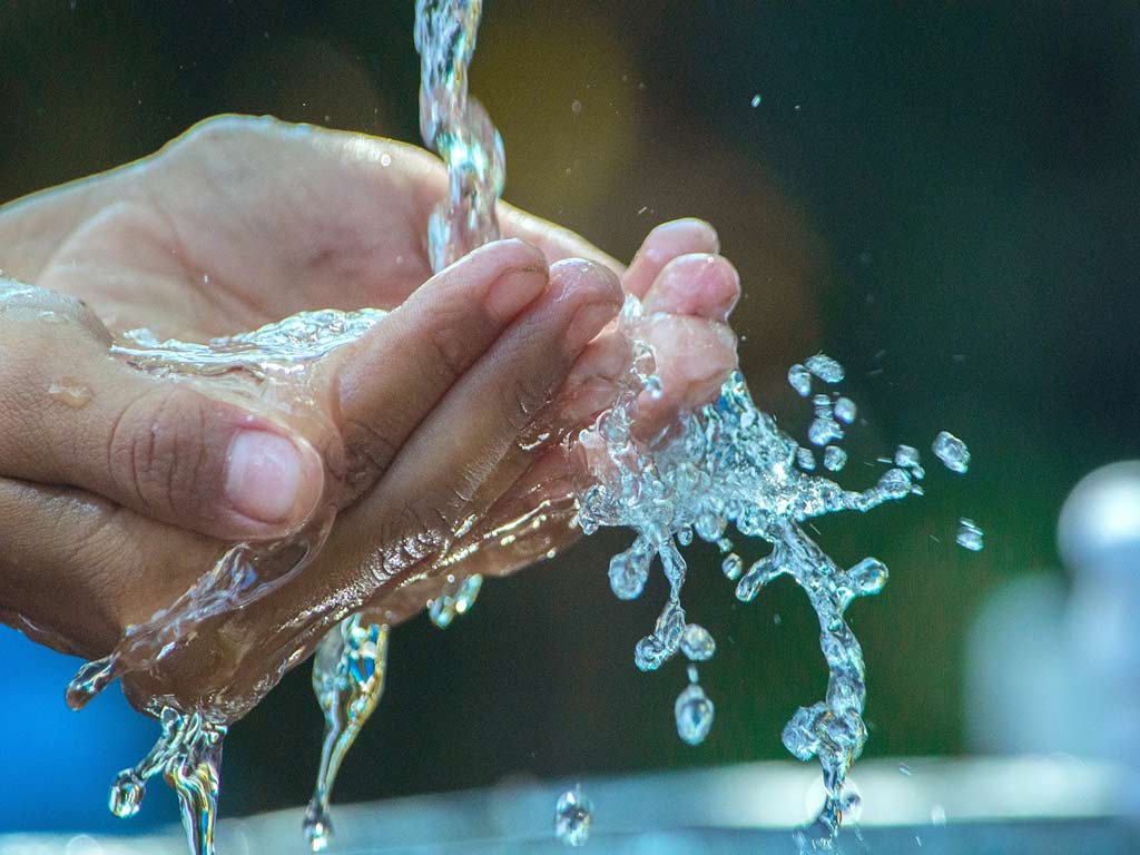 La OMS promueve agua, saneamiento e higiene para la población