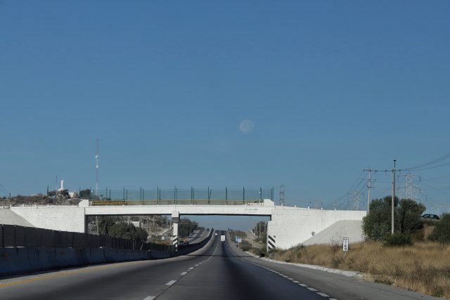 ¿Qué construcciones logró el gobierno de Puebla en su cuarto año?