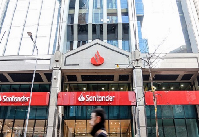 La pesadilla de un cliente del Santander: «Ladrones, ¡devuélvanme mi plata!»