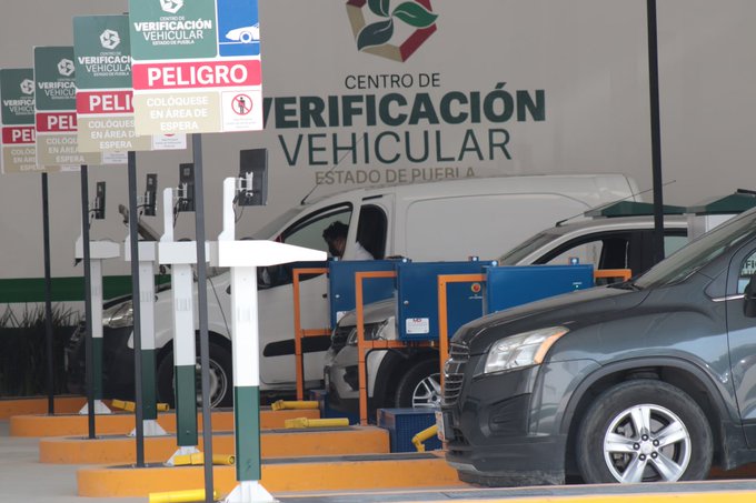 Durante noviembre 46 mil vehículos han verificado en Puebla