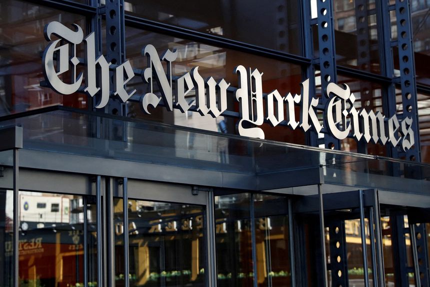 Periodistas y trabajadores del New York Times inician huelga por primera vez en 40 años