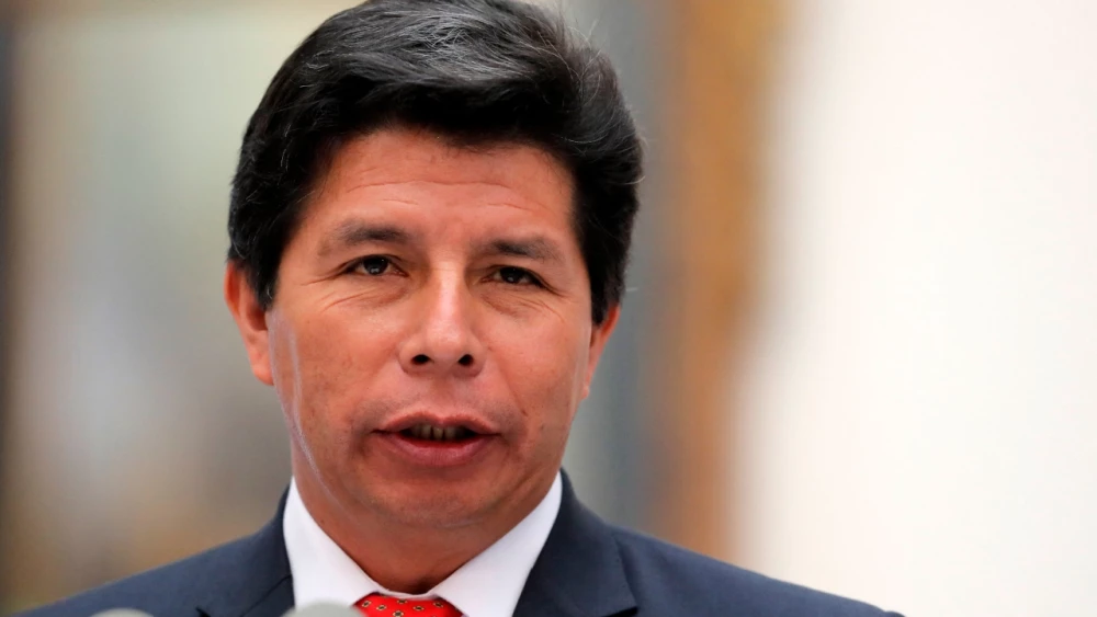¿Qué revelan los mensajes de WhatsApp entre los ministros de Pedro Castillo antes y después que estallara la crisis política en Perú?