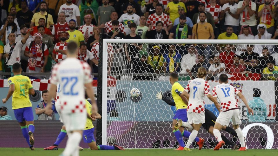 Croacia sorprende y en penales manda a casa a Brasil (4-2) para convertirse en el primer semifinalista de Qatar 2022 (Videos)