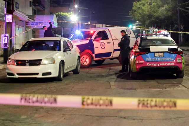Trasladan al Cereso a los 4 policías de la balacera de Reforma Sur