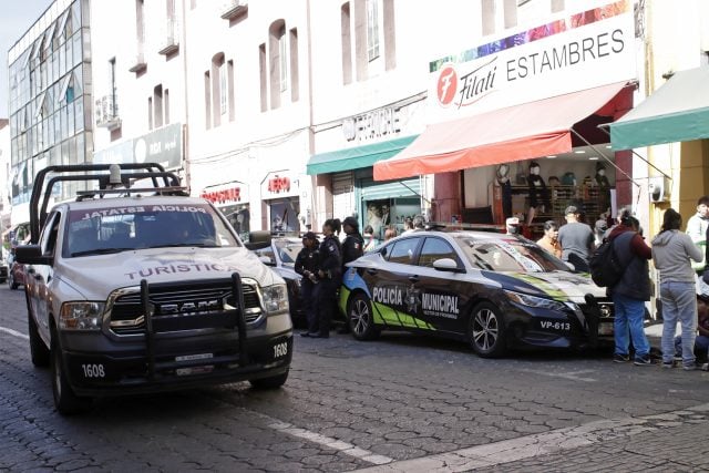 Realizan operativo contra vendedores ambulantes en el Centro Histórico de Puebla 
