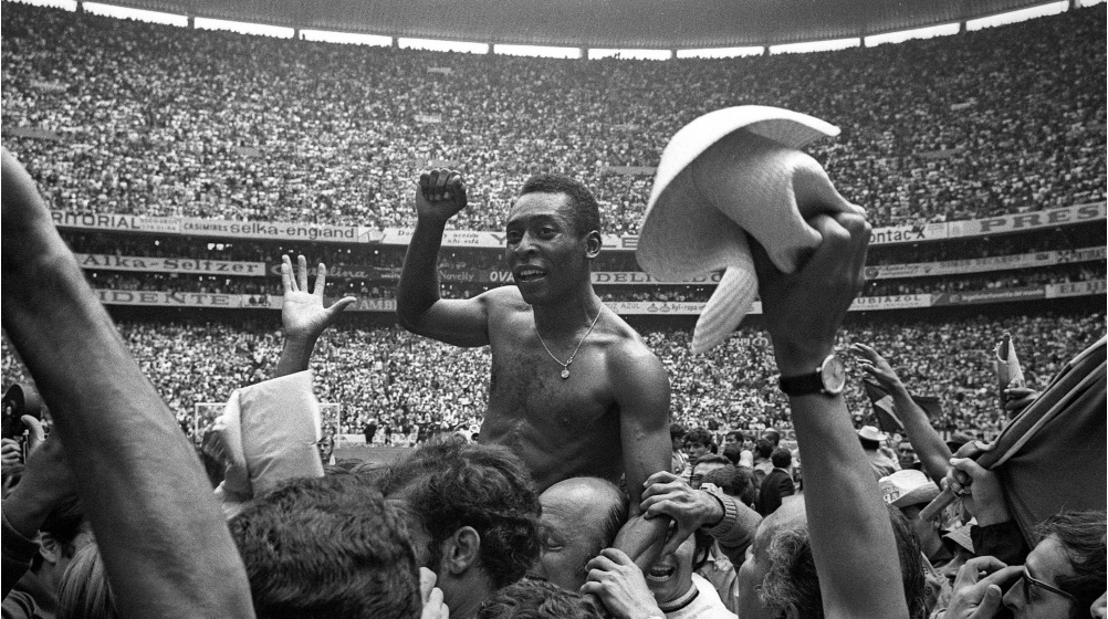 Pelé: the boy who went from shoeshine boy to ‘King’ of world football