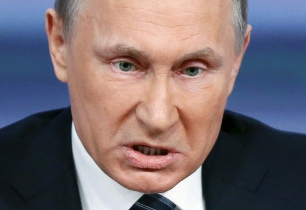 Las políticas homofóbicas en Rusia se recrudecen: Putin firmó ley que prohíbe la propaganda LGBTQ+