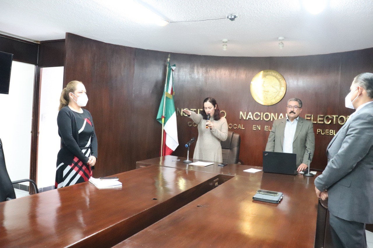 Arriba Verónica Sandoval a despacho de vocalía ejecutiva del INE en Puebla