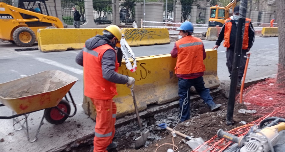 Fundación Sol: De una jornada laboral ocho horas, tres son para generar salario y cinco para las ganancias del empresario