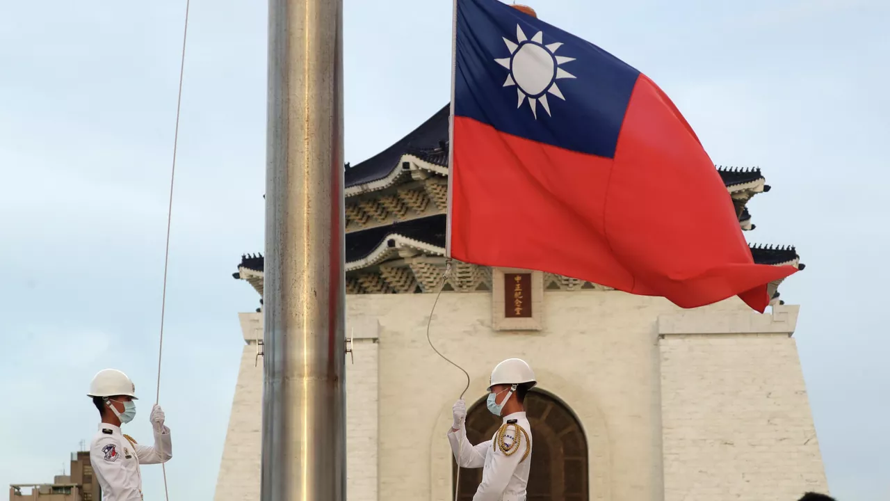 Departamento de Estado autoriza venta de sistemas antitanque por $180 millones a Taiwán