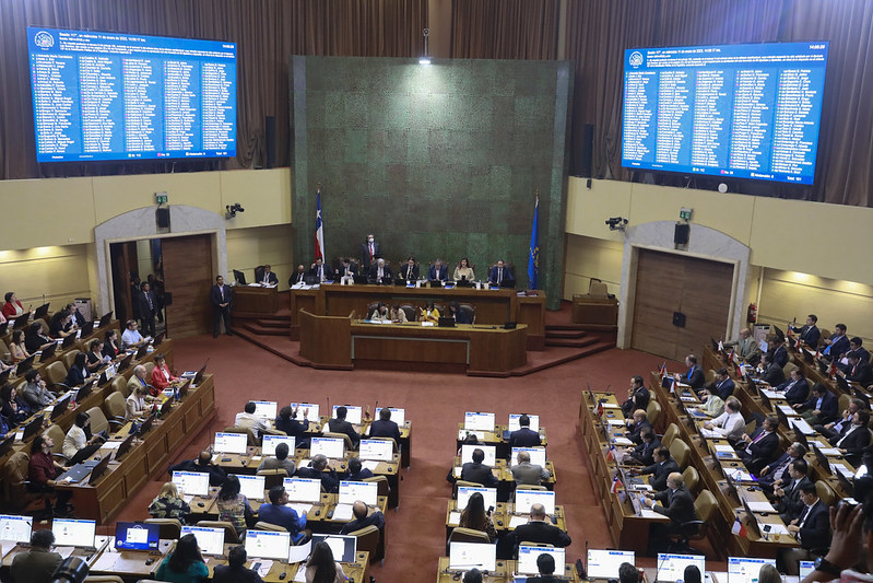 En medio de escaso interés ciudadano, Congreso aprueba nuevo proceso constituyente : Incluye creación de  Consejo Constitucional, Comisión de Expertos y  Comité Técnico de Admisibilidad