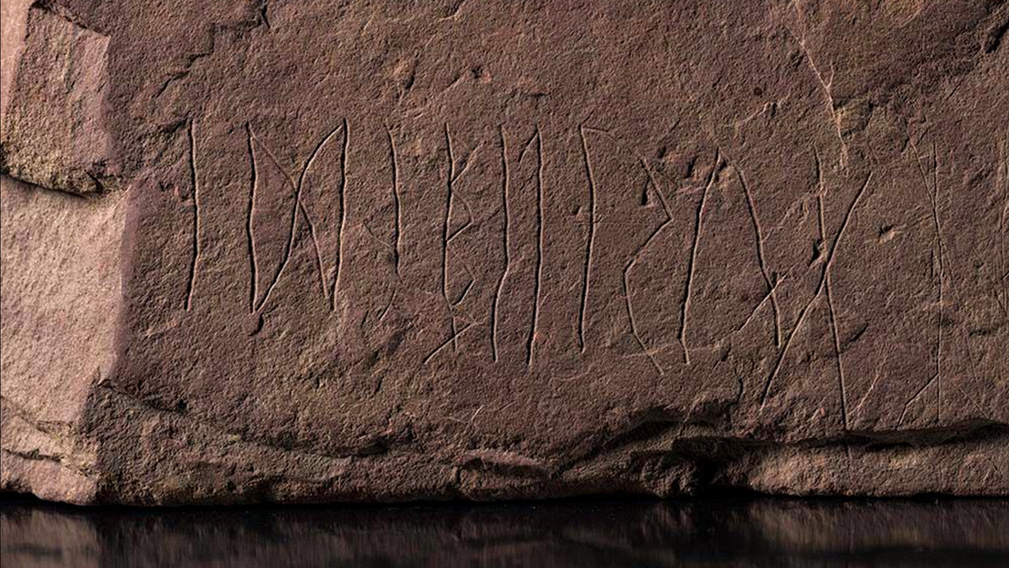 Hallazgo en Noruega: la piedra rúnica más antigua del mundo