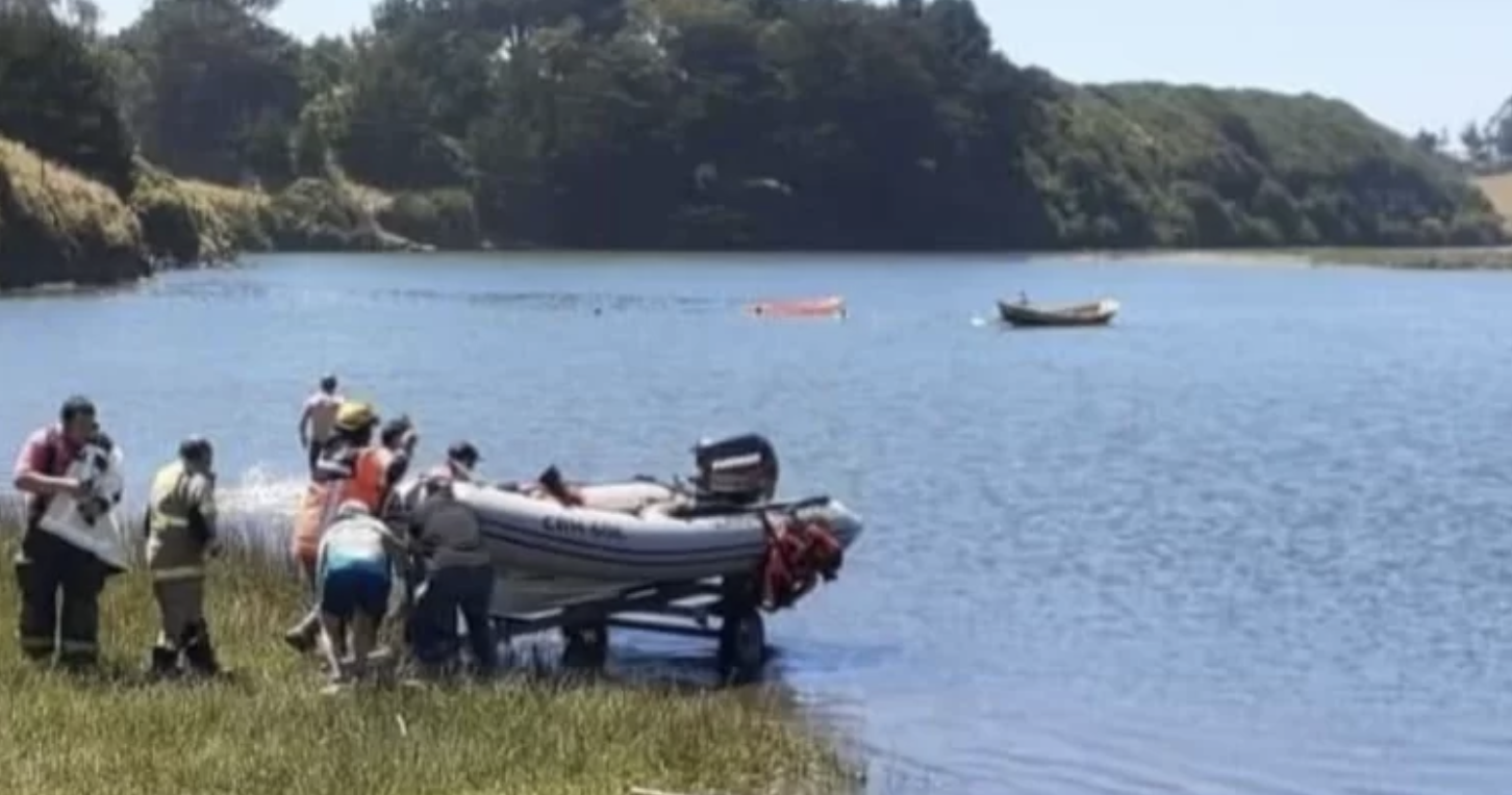 Menor de 12 años muere ahogado luego de que se volcara su káyak en Lago Budi de Puerto Saavedra