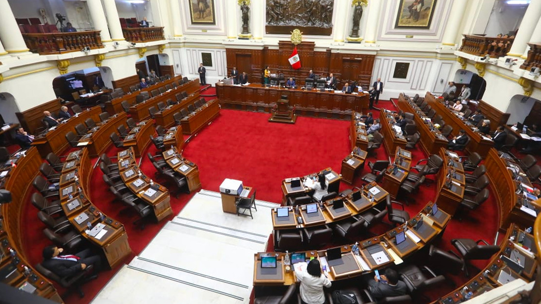 Congreso de Perú lo hizo nuevamente: aplazó sesión en la que se debatiría adelanto de elecciones