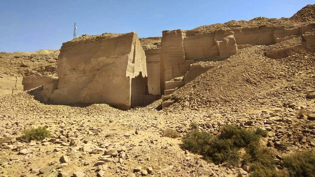 Tres personas intentaron robar una estatua de 10 toneladas del faraón Ramsés II en Egipto