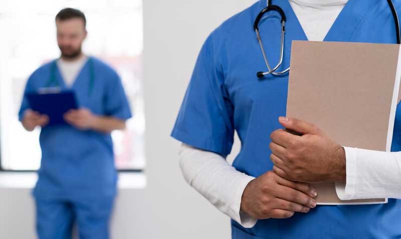 Cámara aprobó ley que otorga descanso reparatorio a los trabajadores de la salud privada por labor en la pandemia