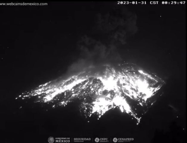 Volcán Popocatépetl registra dos explosiones