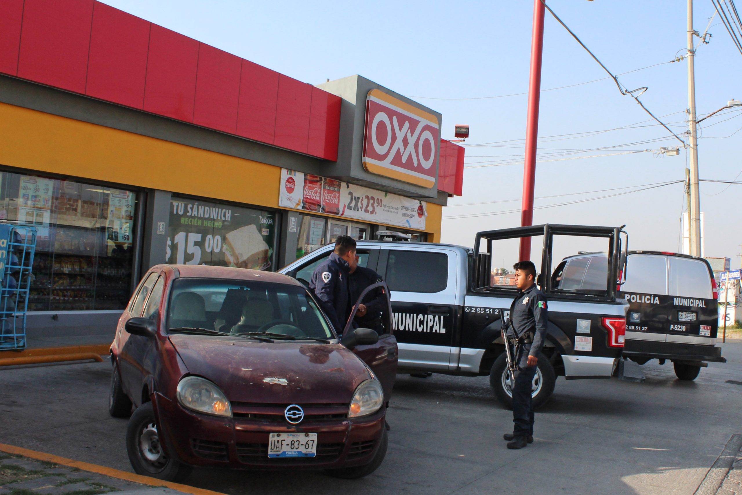 Colonias Centro y Tepatlaxco, donde más roban tiendas en Texmelucan