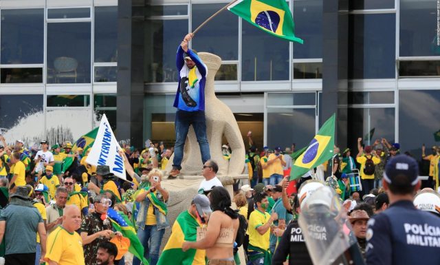 Presidentes de Latinoamérica ofrecen apoyo a Lula tras ataque al Congreso