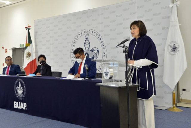 Consejeros avalan por unanimidad plan financiero 2023 de la BUAP