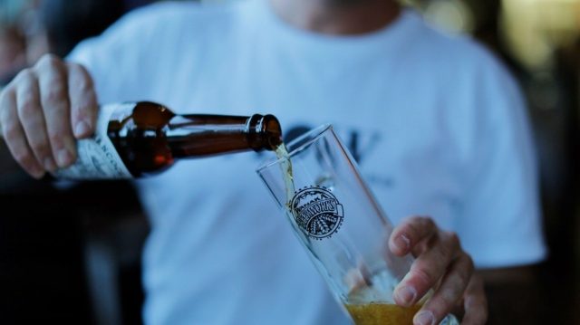 Escasez de cervezas y refrescos por falta de dióxido de carbono en Nueva Zelanda