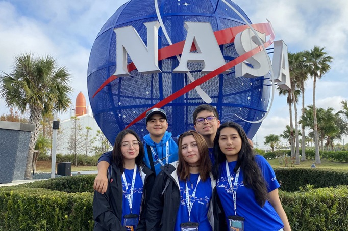 De Achao (Chiloé) a la NASA: La experiencia de 5 estudiantes que ganaron concurso de innovación