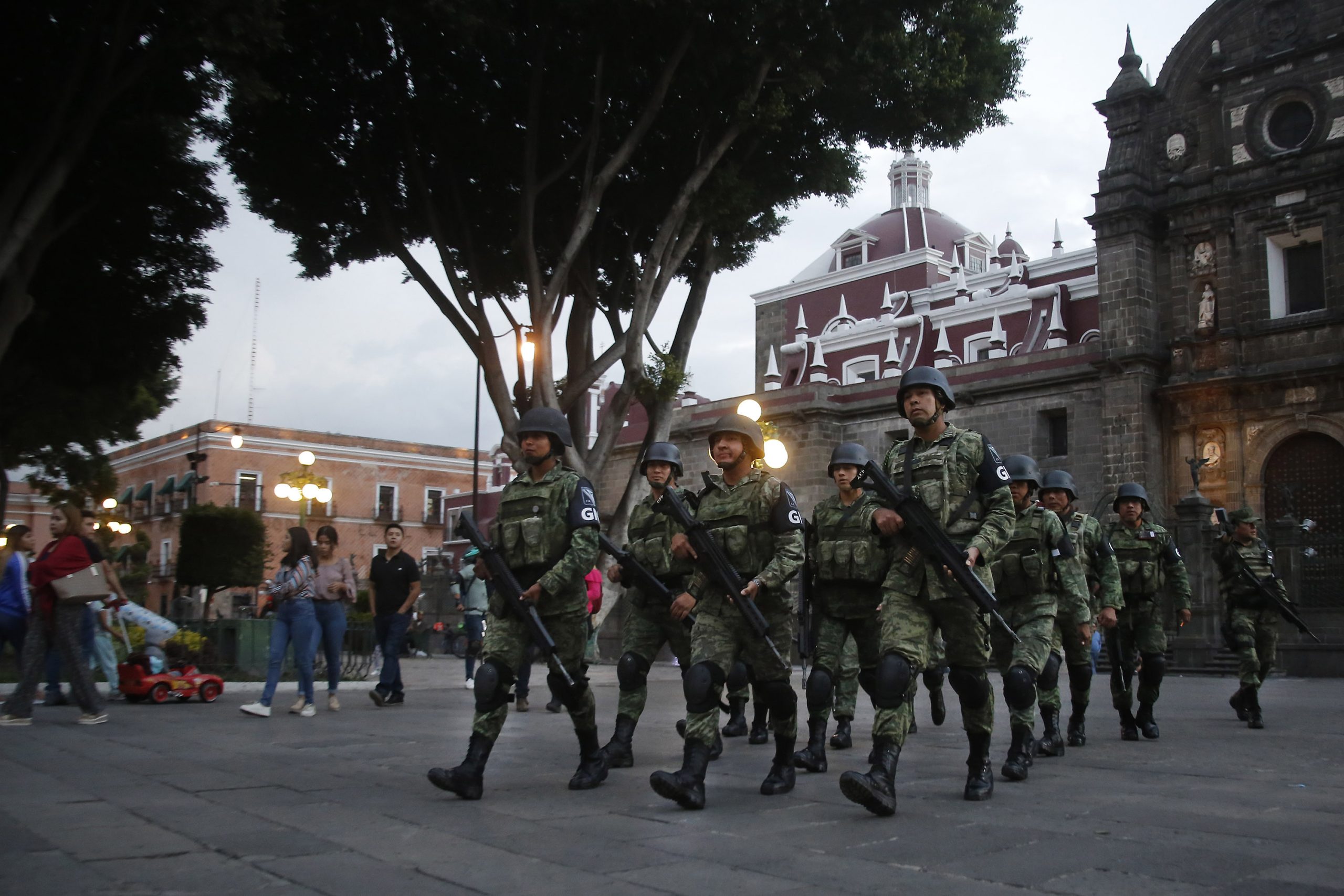 Con presencia de 2 mil 435 guardias nacionales cerró Puebla el 2022