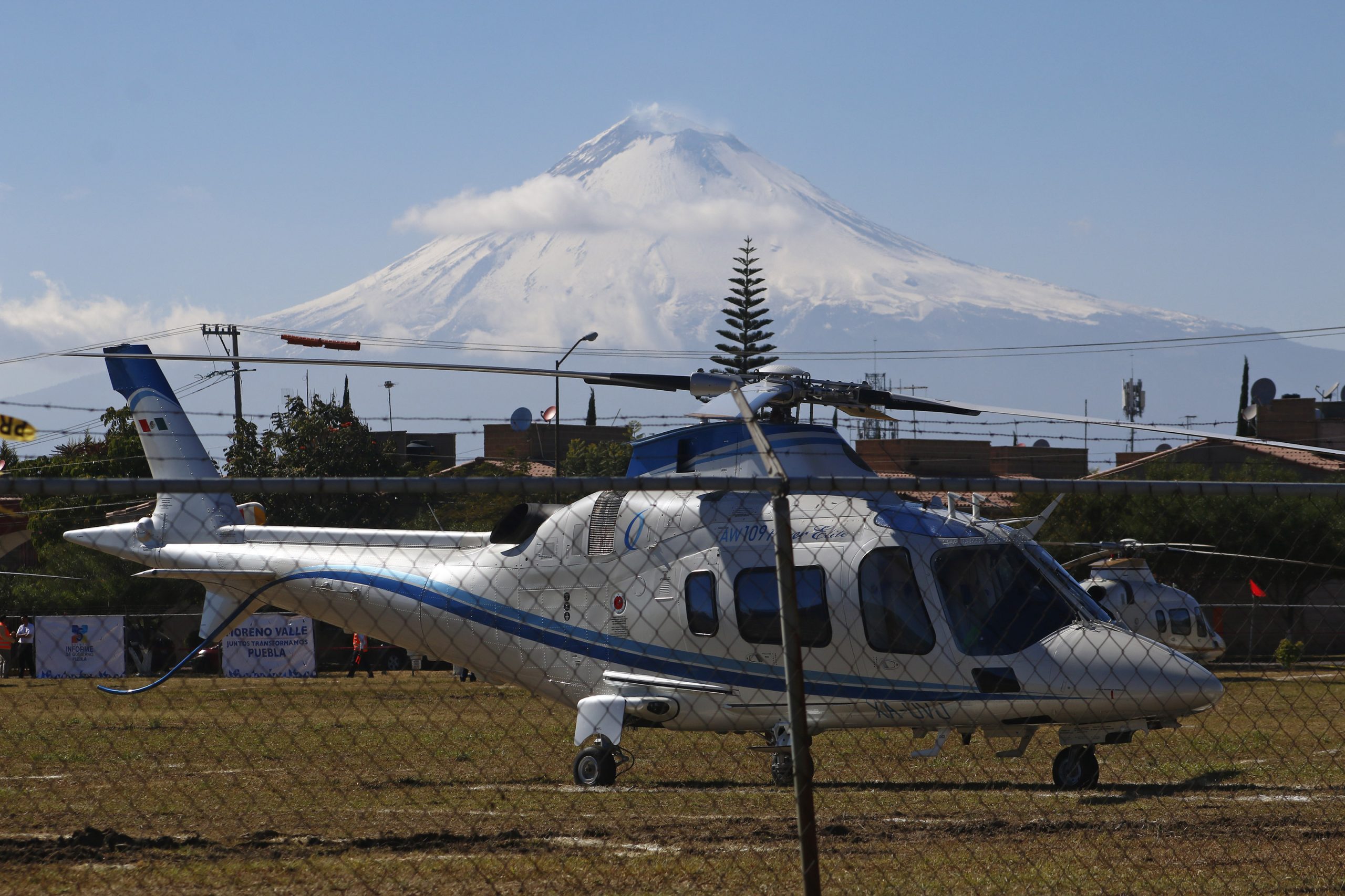 Afirma Céspedes que no usará helicópteros en giras, solo en emergencias