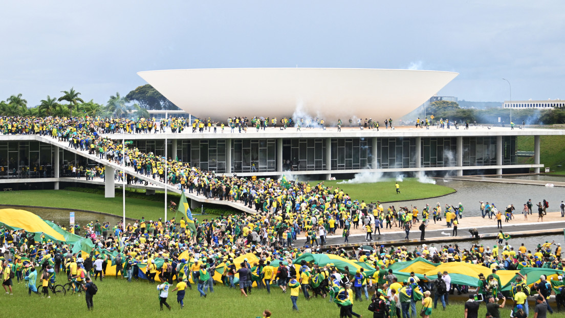 (Video) Bolsonaristas toman por la fuerza el Congreso de Brasil: Piden golpe militar contra Lula da Silva