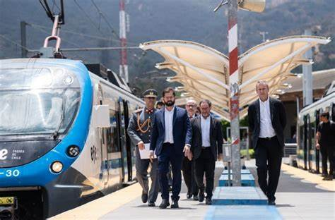 Boric presentó proyecto de Tren Valparaíso-Santiago con nuevo tramo por La Calera: Recorrido durará 1 hora con 30 minutos y se espera que empiece a operar en 2030