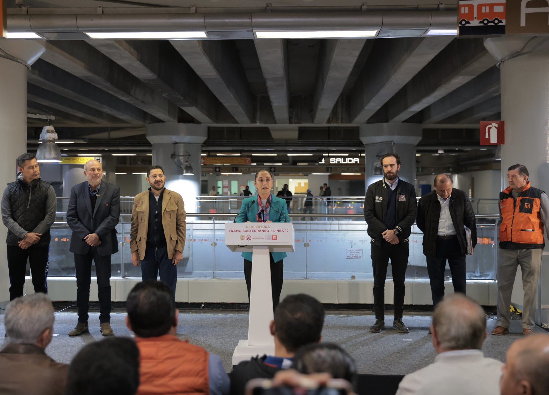 CDMX: reabren Línea 12 del Metro; Sheinbaum canta durante viaje