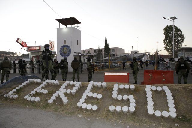 Aseguran supuesta droga en penales con valor de más de 200 mil pesos