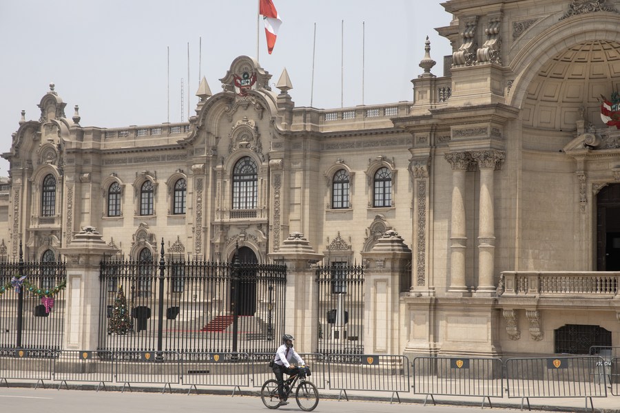 Congreso peruano reconsiderará votación para adelantar las elecciones