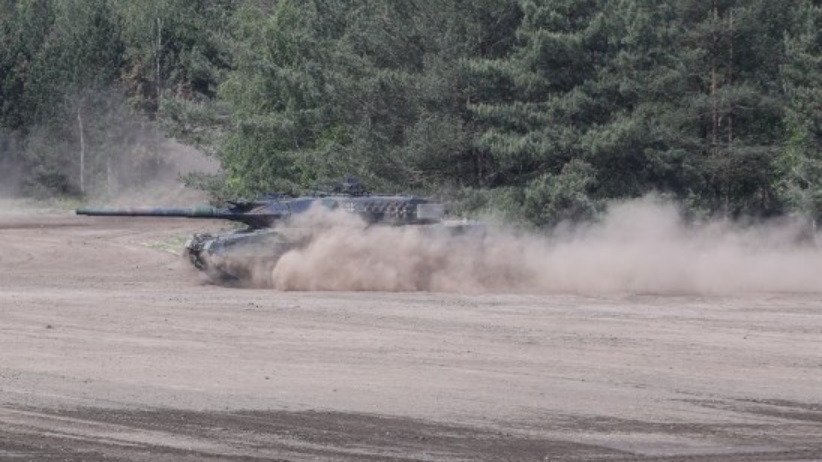 Critica AMLO decisión de Alemania de enviar tanques a Ucrania