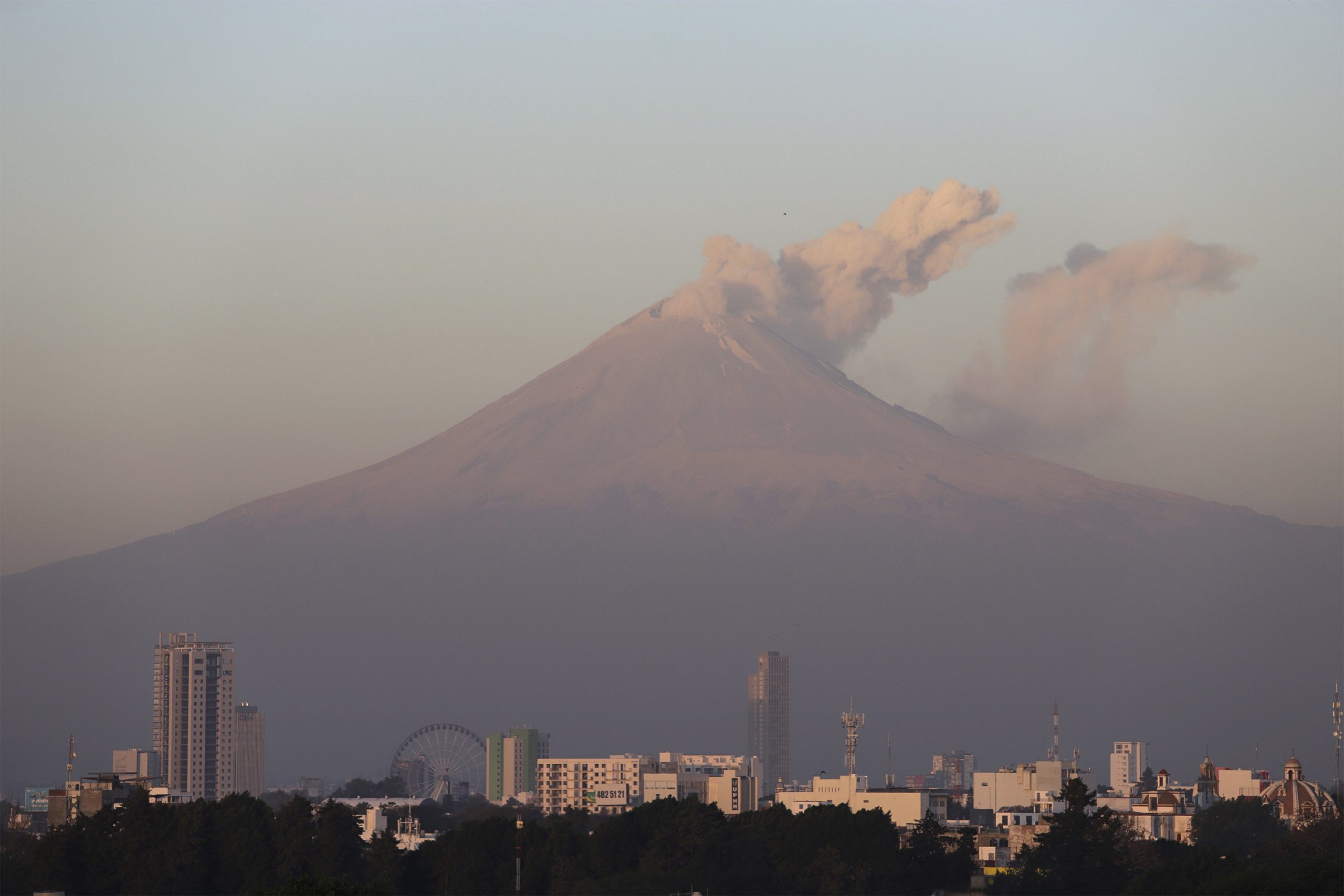 Segob descarta riesgo ante actividad constante del <strong>Popocatépetl</strong>