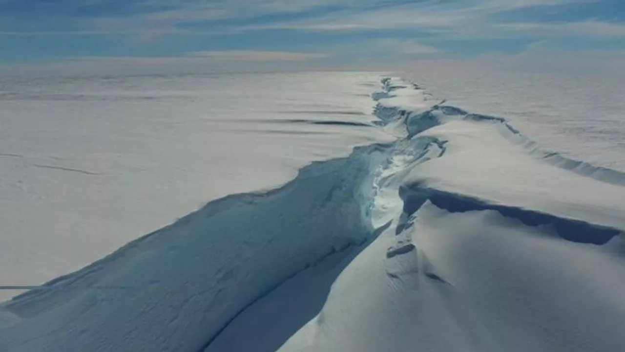 Iceberg del tamaño de Londres se desprende de la Antártida