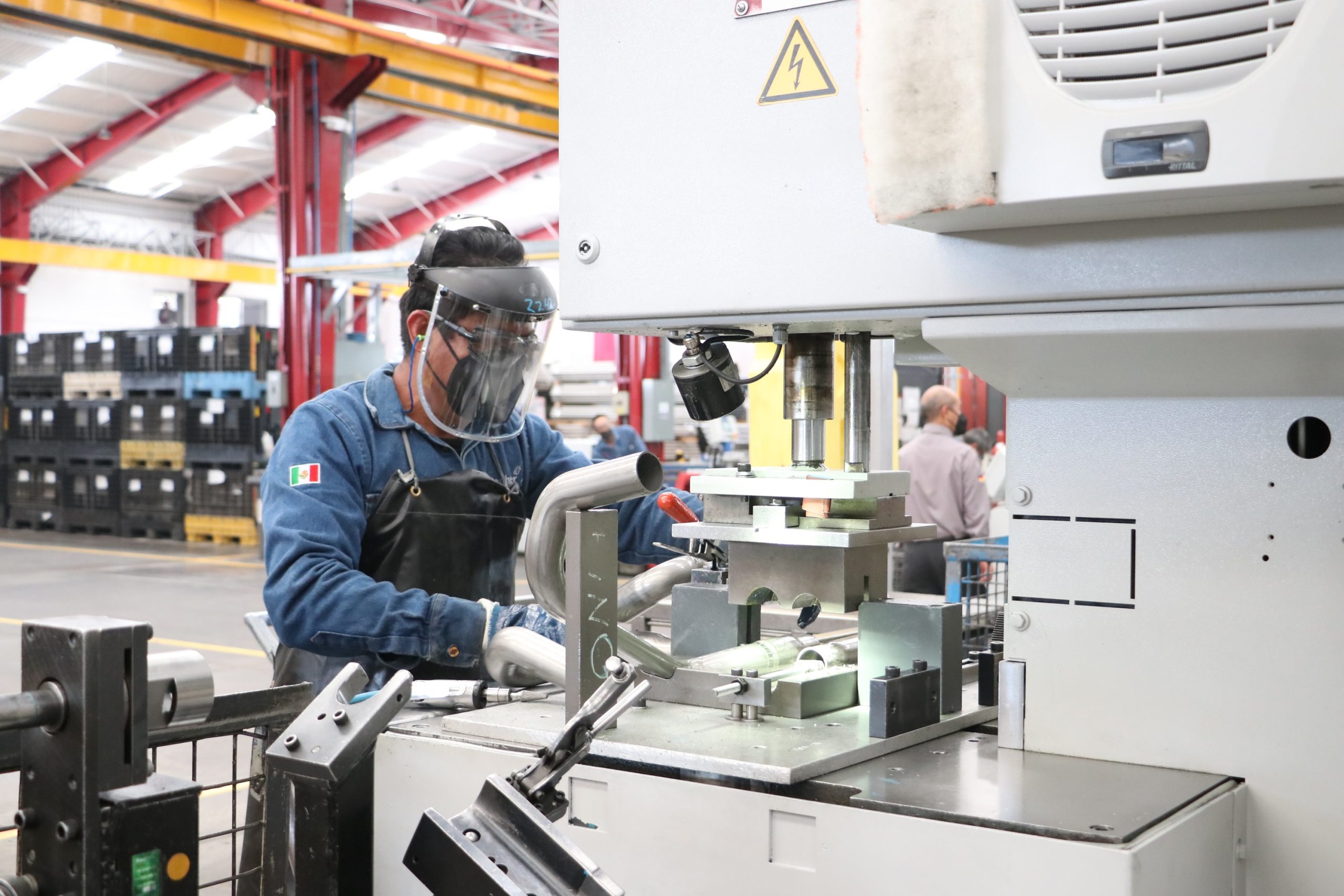 Aumenta 25% producción y ventas de manufacturas en Puebla durante 2022: Economía