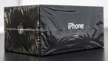 Increíble: iPhone de 2007 lo vende en 1 millón de pesos porque está sin abrir (FOTOS)