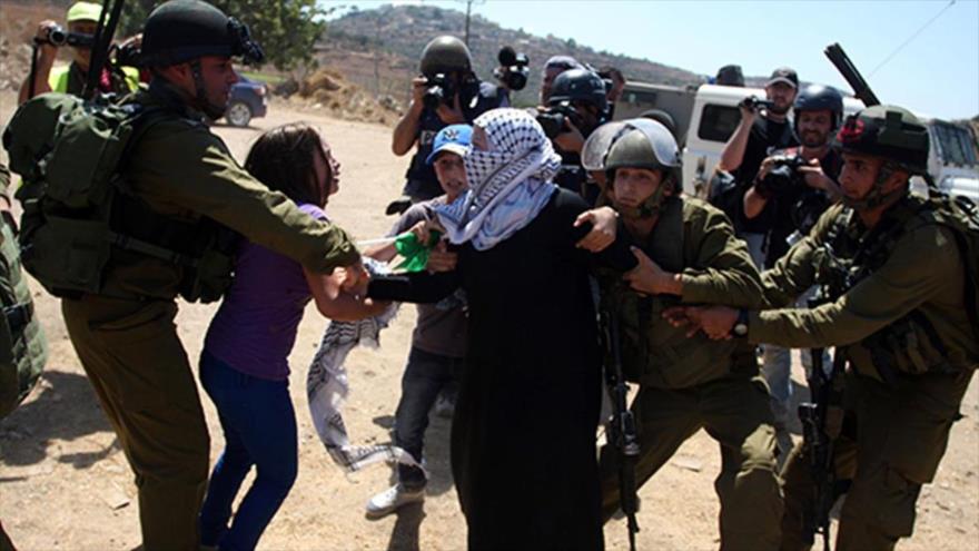 Israel reprime protesta de prisioneras palestinas con golpes y gases lacrimógenos